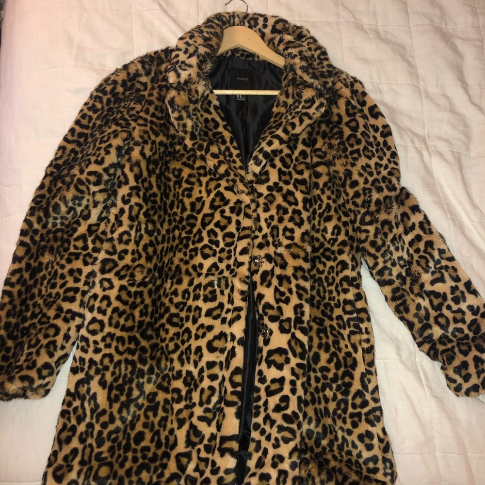 Leopard print faux fur coat size medium